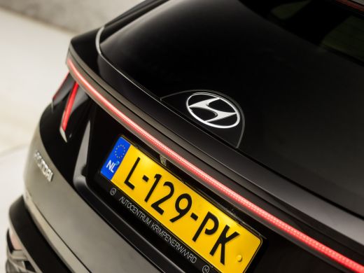 Hyundai Tucson 1.6 T-GDI MHEV Sport (VIRTUAL COCKPIT, APPLE CARPLAY, GROOT NAVI, KEYLESS, CAMERA, SPORTSTOELEN, ... ActivLease financial lease