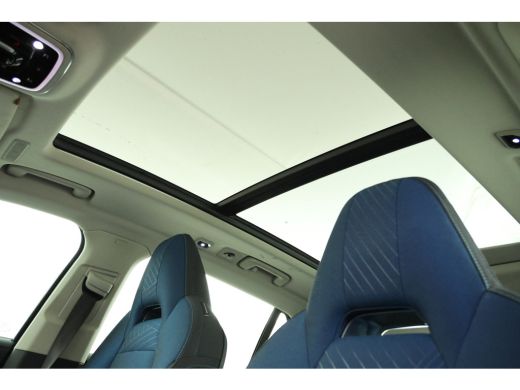 Lynk & Co 01 1.5 all black, navigatie, climate ActivLease financial lease