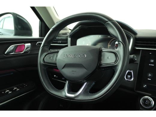 Lynk & Co 01 1.5 all black, navigatie, climate ActivLease financial lease