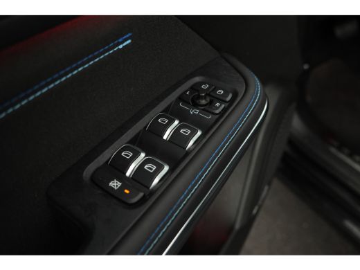 Lynk & Co 01 1.5 Zwarte Hemel, Panorama Dak, Black Pakket ActivLease financial lease