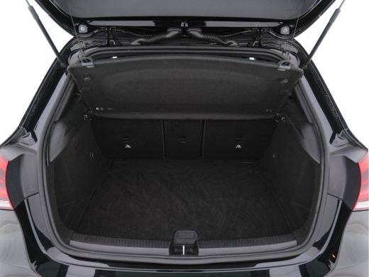 Mercedes-Benz A-Klasse 160 Business Solution (INCL-BTW) *LEATHER- FABRIC | FULL-LED | WIDE-SCREEN-COCKPIT | CAMERA | NAV... ActivLease financial lease