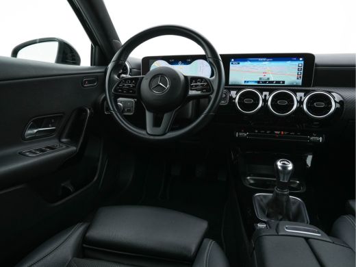 Mercedes-Benz A-Klasse 160 Business Solution (INCL-BTW) *LEATHER- FABRIC | FULL-LED | WIDE-SCREEN-COCKPIT | CAMERA | NAV... ActivLease financial lease