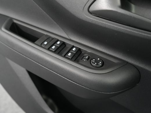 Opel Frontera 1.2 Turbo Hybrid Edition | VAN &euro;34.741,00 VOOR &euro;30.900,00 | Achteruitrijcamera | Cruise control |... ActivLease financial lease