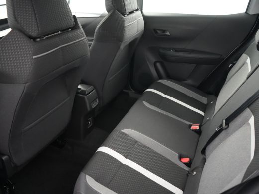 Opel Frontera 1.2 Turbo Hybrid Edition | VAN &euro;34.741,00 VOOR &euro;30.900,00 | Achteruitrijcamera | Cruise control |... ActivLease financial lease