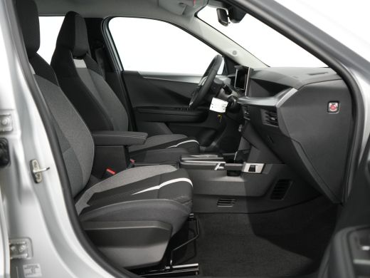 Opel Frontera 1.2 Turbo Hybrid Edition | VAN &euro;34.741,00 VOOR &euro;30.900,00 | Achteruitrijcamera | Cruise control |... ActivLease financial lease