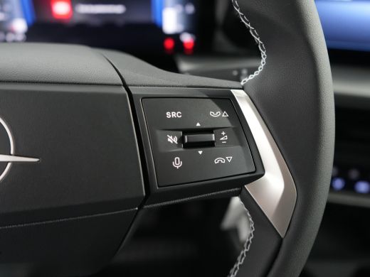 Opel Frontera 1.2 Turbo Hybrid GS | 17" Lichtmetalen velgen in Zwart met 215/60 R17 banden | Cruise control | D... ActivLease financial lease