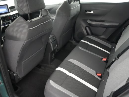 Opel Frontera 1.2 Turbo Hybrid GS | 17" Lichtmetalen velgen in Zwart met 215/60 R17 banden | Cruise control | D... ActivLease financial lease