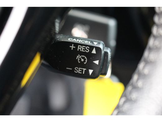 Peugeot 108 1.0 e-VTi Allure | Carplay | Camera | Climate | DAB | Mistlampen | Limiter | Carplay | Camera | C... ActivLease financial lease