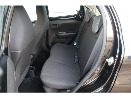 Peugeot 108 1.0 e-VTi Allure | Carplay | Camera | Climate | DAB | Mistlampen | Limiter | Carplay | Camera | C... ActivLease financial lease