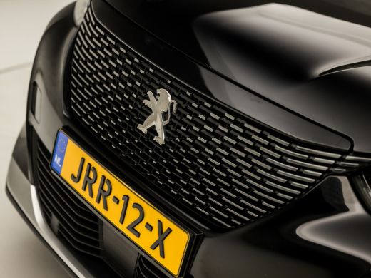 Peugeot 2008 1.2 PureTech Allure Sport (APPLE CARPLAY, 360 CAMERA, SPORTSTOELEN, CLIMATE, LM VELGEN, NIEUWE AP... ActivLease financial lease