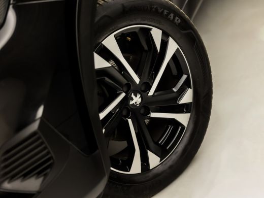 Peugeot 2008 1.2 PureTech Allure Sport (APPLE CARPLAY, 360 CAMERA, SPORTSTOELEN, CLIMATE, LM VELGEN, NIEUWE AP... ActivLease financial lease