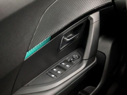 Peugeot 2008 1.2 PureTech Allure Sport (APPLE CARPLAY, 360 CAMERA, SPORTSTOELEN, CLIMATE, LM VELGEN, NIEUWE AP... ActivLease financial lease