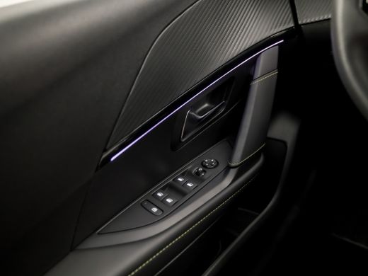 Peugeot 208 1.2 PureTech GT-Line Allure Pack (GROOT NAVI, SPORT VELGEN, CAMERA, SPORTSTOELEN, CLIMATE, CRUISE... ActivLease financial lease