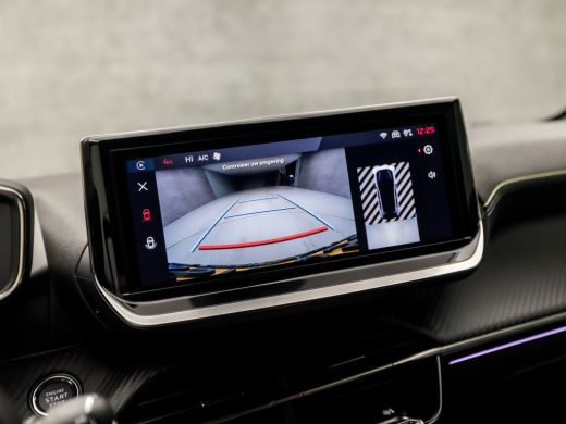 Peugeot 208 1.2 PureTech GT-Line Allure Pack (GROOT NAVI, SPORT VELGEN, CAMERA, SPORTSTOELEN, CLIMATE, CRUISE... ActivLease financial lease