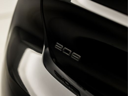 Peugeot 208 1.2 PureTech GT-Line Allure Pack (GROOT NAVI, SPORT VELGEN, CAMERA, SPORTSTOELEN, CLIMATE, CRUISE... ActivLease financial lease