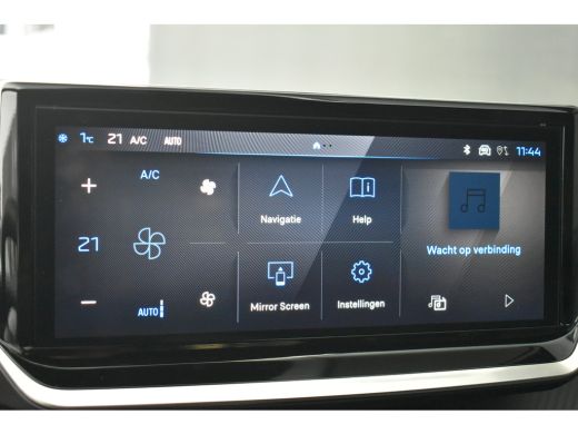 Peugeot e-2008 EV Allure Avantage 54 kWh 156pk 8 Jaar Garantie! 98%SOH | Navigatie | Climate Control | Keyless-E... ActivLease financial lease