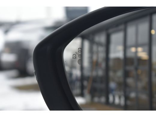 Peugeot e-2008 EV Allure Avantage 54 kWh 156pk 8 Jaar Garantie! 98%SOH | Navigatie | Climate Control | Keyless-E... ActivLease financial lease