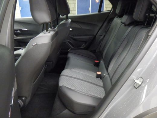 Peugeot e-2008 EV Allure Avantage 54 kWh 156pk 8 Jaar Garantie! 99%SOH | Navigatie | Climate Control | Keyless-E... ActivLease financial lease