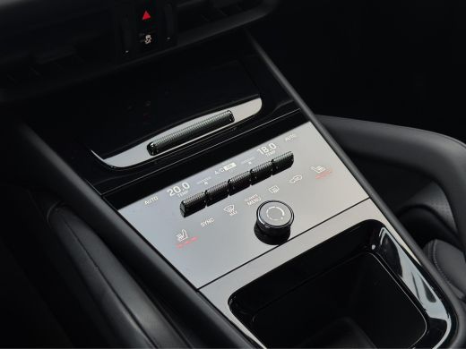 Porsche Cayenne 4.0 Turbo E-Hybrid GT Carbon | 22"  | Bijrijdersdisplay | Bose | Vol-Leder | ActivLease financial lease