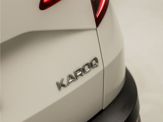 Skoda Karoq 1.0 TSI Black&White Automaat (APPLE CARPLAY, GROOT NAVI, DEALER ONDERHOUDEN, CRUISE CONTROL, GETI... ActivLease financial lease