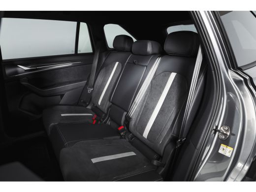 Skoda Kodiaq 1.5 TSI 204 PK PHEV Sportline Business | DCC+ | Elek. Trekhaak | Dig. Cockpit | Adapt Cruise | Me... ActivLease financial lease