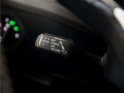 Skoda Superb Combi 1.4 TSI iV Sportline Black Edition 218Pk Automaat (PANORAMADAK, APPLE CARPLAY, RS KUIPSTOEL... ActivLease financial lease