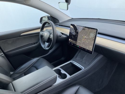 Tesla Model Y Long Range AWD 75 kWh FSD Leer Pano.dak 360&deg; Black Warmtepomp ActivLease financial lease