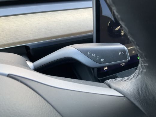 Tesla Model Y Long Range AWD 75 kWh Autopilot Leer Pano.dak 360&deg; Black Warmtepomp ActivLease financial lease