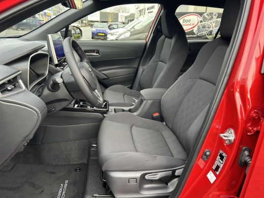 Toyota Corolla Cross Hybrid 180 Dynamic ActivLease financial lease