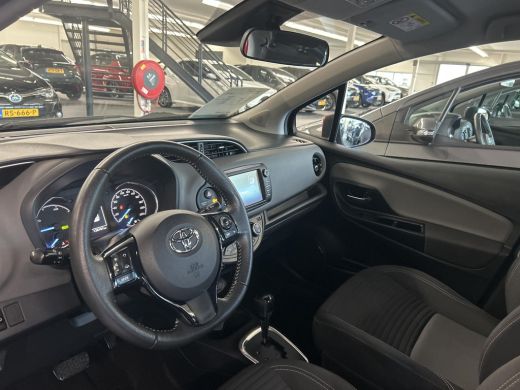 Toyota Yaris 1.5 Hybrid Active ActivLease financial lease