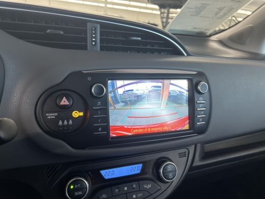 Toyota Yaris 1.5 Hybrid Active ActivLease financial lease