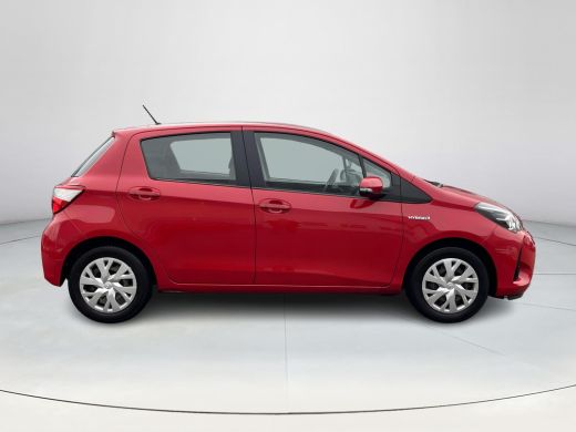 Toyota Yaris 1.5 Hybrid Active ActivLease financial lease