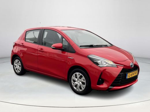 Toyota Yaris 1.5 Hybrid Active ActivLease financial lease
