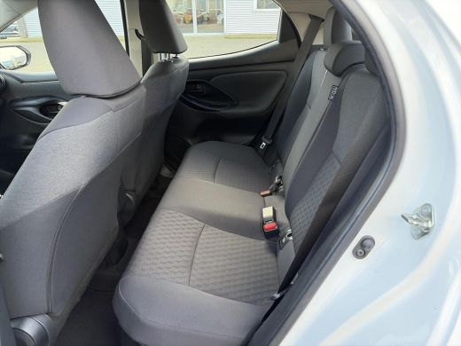 Toyota Yaris 1.5 Hybrid Dynamic ActivLease financial lease