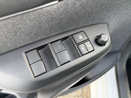 Toyota Yaris 1.5 Hybrid Dynamic ActivLease financial lease