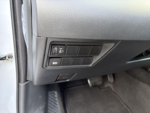 Toyota Yaris 1.5 Hybrid Dynamic ActivLease financial lease