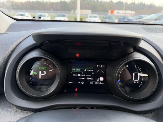 Toyota Yaris 1.5 Hybrid Dynamic ActivLease financial lease