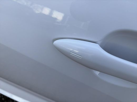 Toyota Yaris 1.5 Hybrid Dynamic ActivLease financial lease