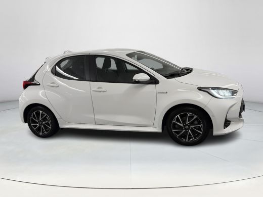 Toyota Yaris 1.5 Hybrid Dynamic ActivLease financial lease