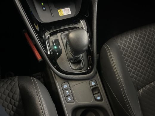 Toyota Yaris 1.5 Hybrid Executive ActivLease financial lease