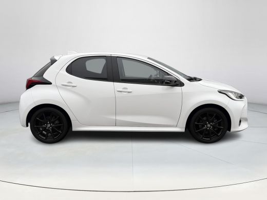 Toyota Yaris 1.5 Hybrid Executive ActivLease financial lease