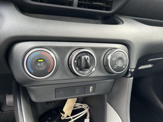 Toyota Yaris 1.5 VVT-i Dynamic ActivLease financial lease