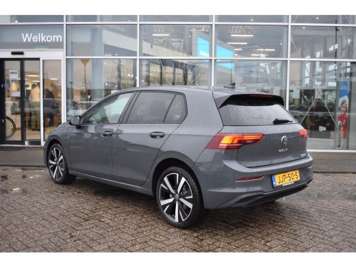 Volkswagen Golf 1.5 eHybrid 204PK PHEV Life Edition | TREKHAAK | ADAPT. CRUISE | 18 INCH | LED | APP CONNECT ActivLease financial lease