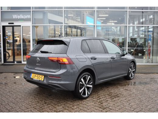 Volkswagen Golf 1.5 eHybrid 204PK PHEV Life Edition | TREKHAAK | ADAPT. CRUISE | 18 INCH | LED | APP CONNECT ActivLease financial lease