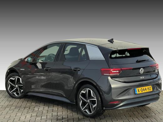 Volkswagen ID.3 First Plus 58 kWh NL AUTO | STOELVERW | CAMERA | SOH 94% | ActivLease financial lease