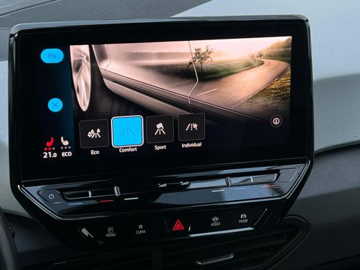 Volkswagen ID.3 First Plus 58 kWh NL AUTO | STOELVERW | CAMERA | SOH 94% | ActivLease financial lease