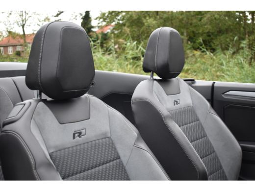 Volkswagen T-Roc 1.5 TSI 150PK DSG R-LINE SPORT/PDC/NAVI ActivLease financial lease