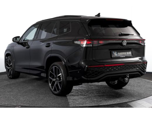 Volkswagen Tayron 1.5 eHybrid 272 PK R-Line Edition | Black Style Pakket | S/K-Panodak | Elek. Trekhaak | IQ. Light... ActivLease financial lease