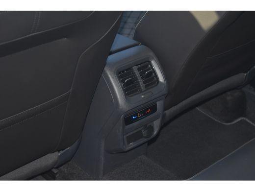 Volkswagen Tiguan 1.4 TSI 245PK eHybrid R-Line Business+ | ACC | Verwarmbare voorstoelen | Camera | Stuurwiel verwa... ActivLease financial lease