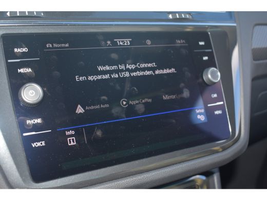 Volkswagen Tiguan 1.4 TSI 245PK eHybrid R-Line Business+ | ACC | Verwarmbare voorstoelen | Camera | Stuurwiel verwa... ActivLease financial lease